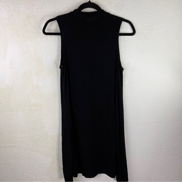 SOCIALITE Black Mock Turtleneck asymmetrical Tunic. sleeveless. 95% Rayon - Picture 3 of 7